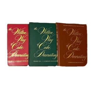 RARE WILTON Cake Decorating - 3 Volume Encyclopedia Set
